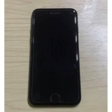 iPhone 7 Black 32 GB SIMフリー