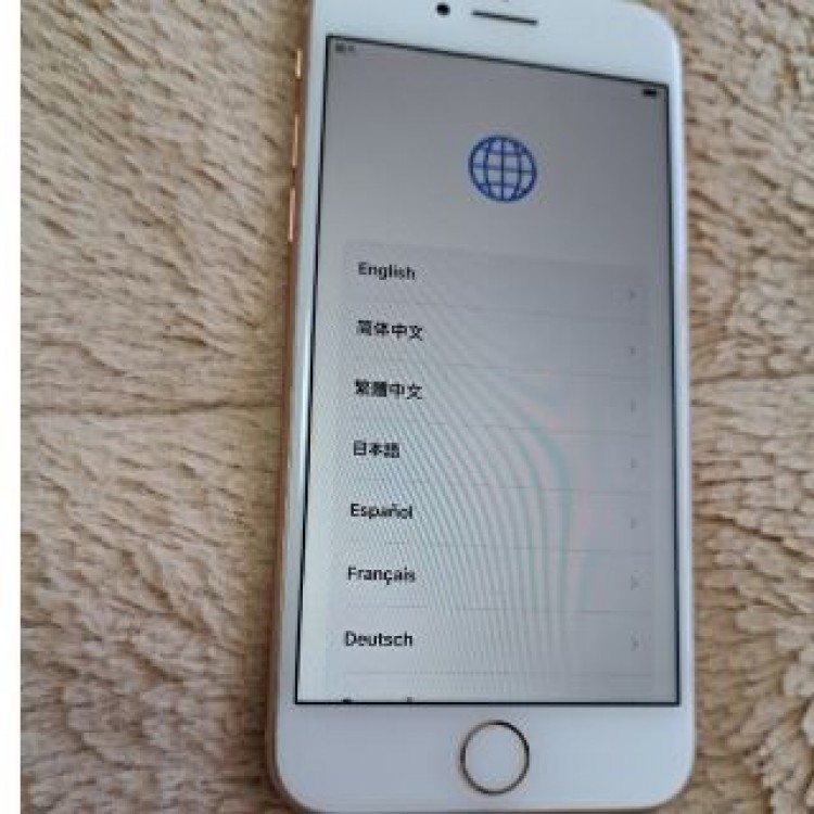 iPhone8 64GB シム無し