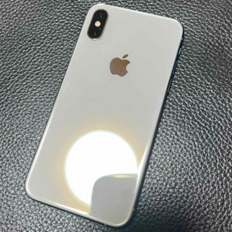 Apple iPhone XS 256GB Silver SIMフリー