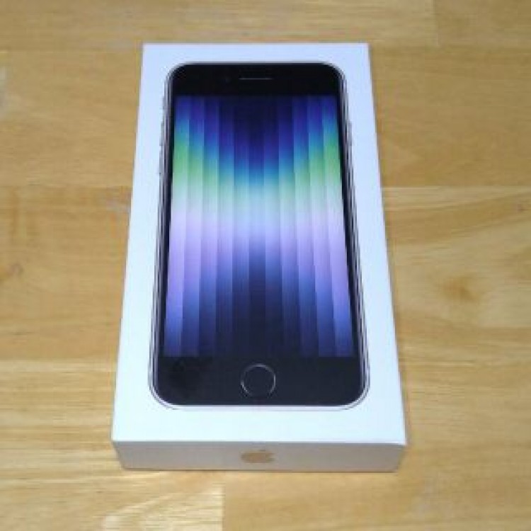 iPhone　SE3 64G ホワイト