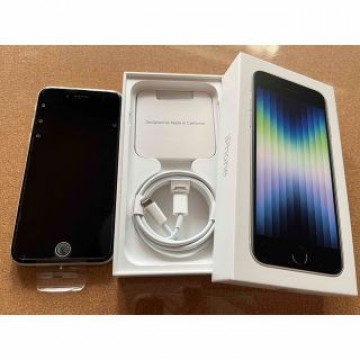 iPhone SE (第3世代) スターライト 64 GB 新品未使用