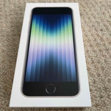 新品未開封　iPhone SE3 スターライト 64GB SIMフリー