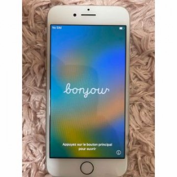 美品　iPhone 8 Silver 64 GB SIMフリー
