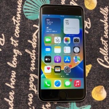 美品　iPhone SE 2世代 64GB デモ機 ホワイト　SoftBank