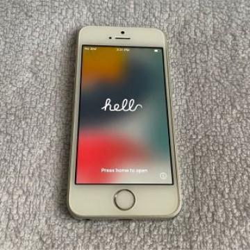 Apple iPhone SE 32GB 第1世代 SIMフリー 動作確認済