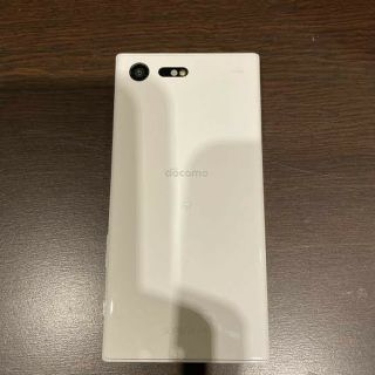 ドコモ スマートフォン Xperia X Compact SO-02J 中古