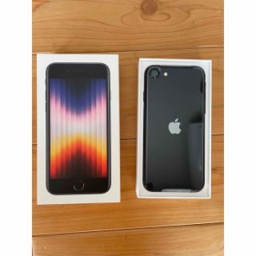 iPhone se 第3世代　64GB ミッドナイト