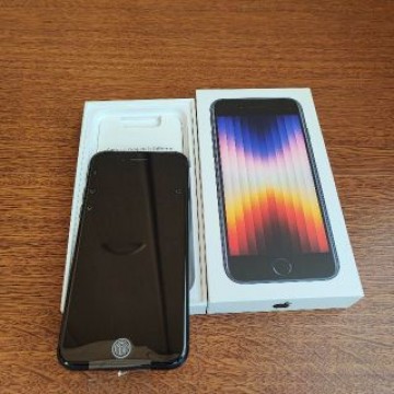 新品未使用 iPhone SE3 64GB Midnight 黒