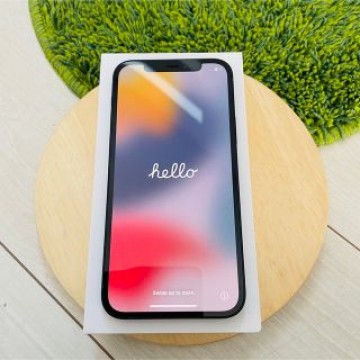 新品 iPhone 12 ブラック 64 GB SIMフリー