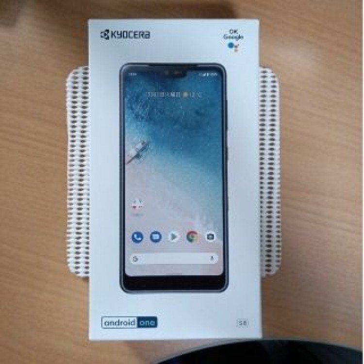 Y!mobile 京セラ Android One S8 ホワイト 箱押しピンつき