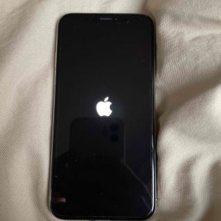 iPhone X 64Gb ホワイト