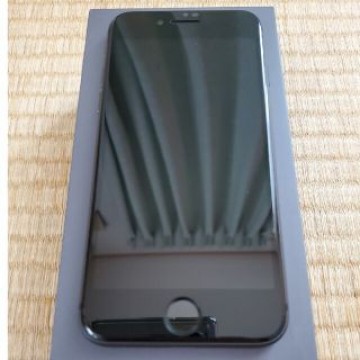 【美品】iPhone8 64GB スペースグレイ SIMロック解除済