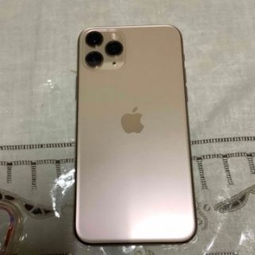 iPhone11pro  256GB  ゴールド　ケース2個付き