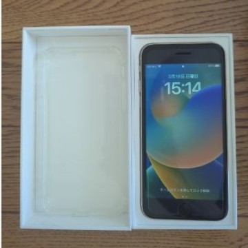 iPhone se3 64GB