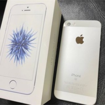 ストア購入 iPhone SE 128GBバッテリー100% 第1世代