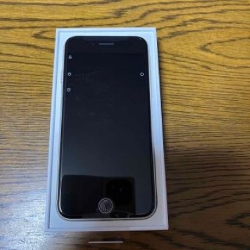 アップル iPhoneSE 第3世代 64GB スターライト au