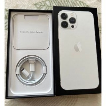 iPhone 13 Pro Max シルバー 256GB SIMフリー　美品