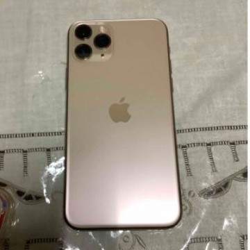iPhone11pro 256GB ゴールド　ケース2個付き