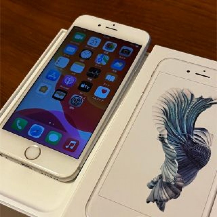 iPhone 6S 16GB シルバー