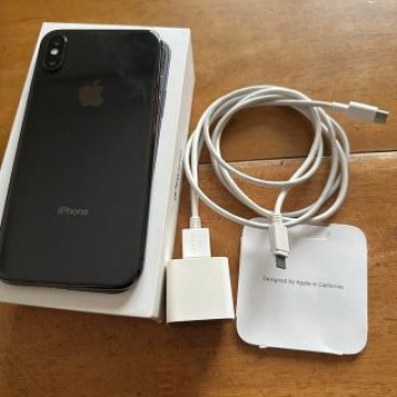 【iPhone X 64GB スペースグレイ docomo】