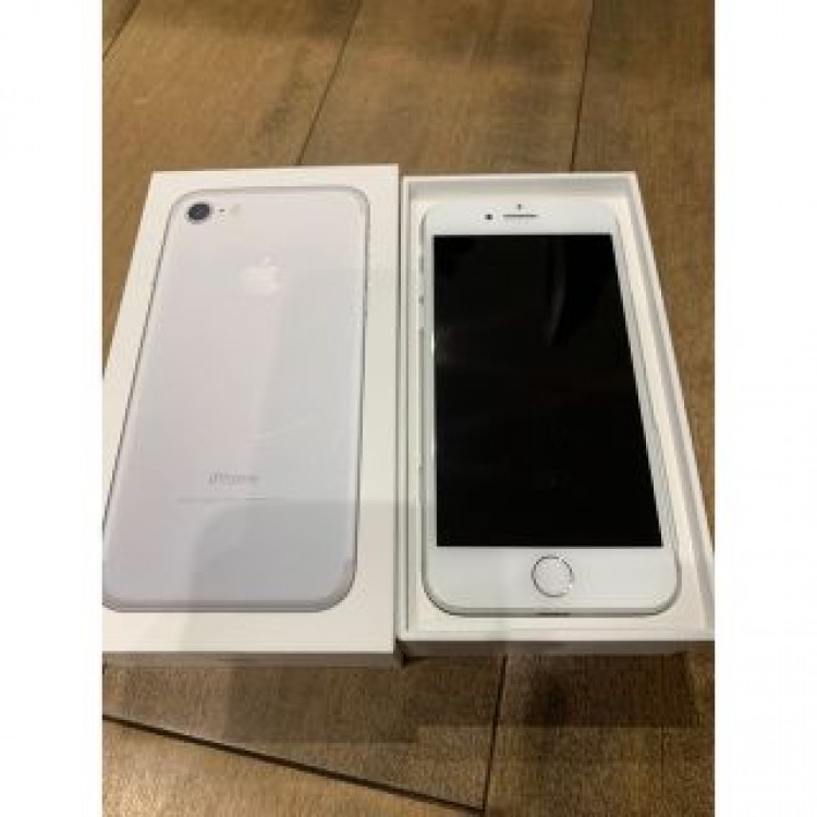 iPhone7 32G シルバー