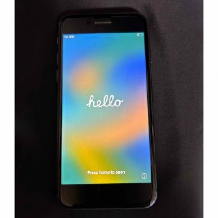 iPhone8 64GB SpaceGray  SIMロック解除済み 美品？