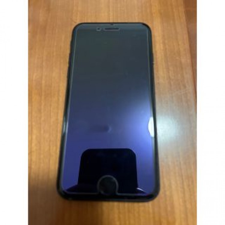 iPhoneSE 3世代　64GB ミッドナイト（ブラック系）