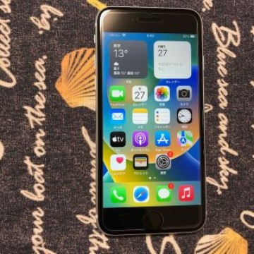 美品　iPhone SE 2世代 64GB デモ機 ホワイト　SoftBank