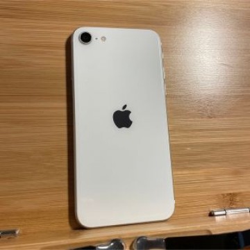 【SIMロック解除済】iPhone SE 第2世代 White 64GB 85%