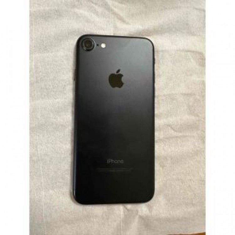 NTTドコモ★iPhone7★32GBブラック美品