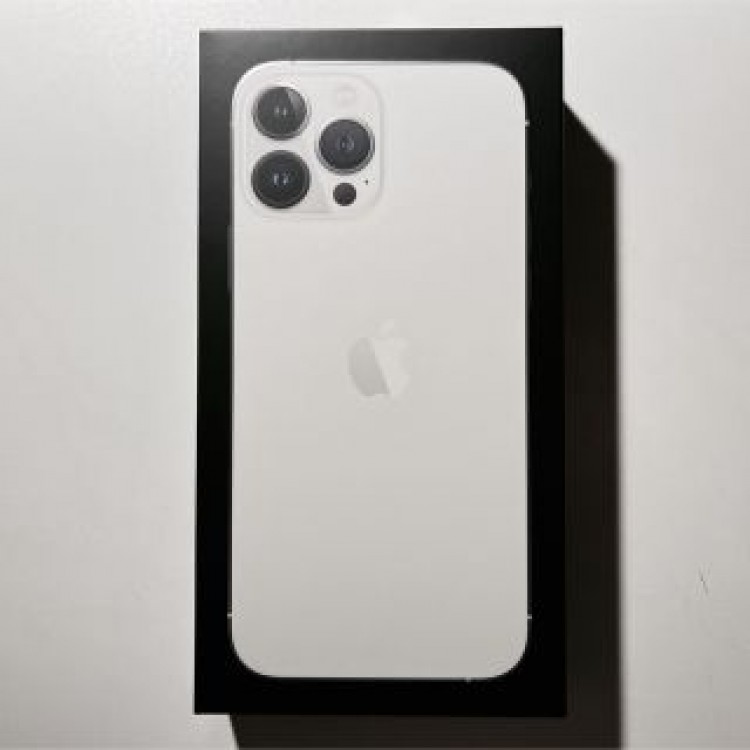 ☆Apple・iPhone13 Pro Max・1TB・SIMフリー・シルバー☆