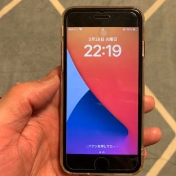 iPhone SE2  128G  SIMフリー　バックパネル割れ