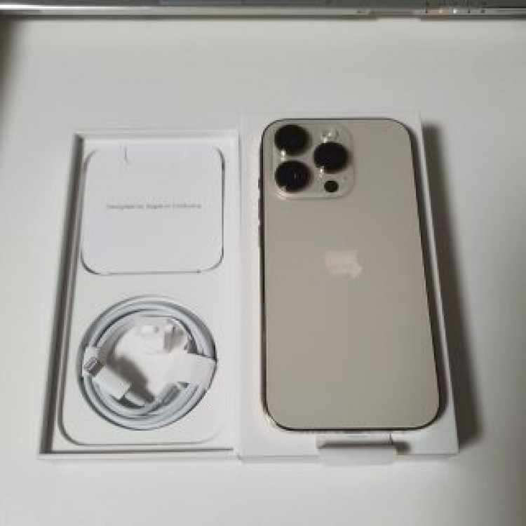 14 pro 256 ゴールで ほぼ新品