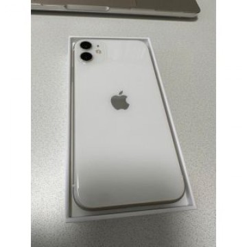美品iPhone 11 ホワイト 256 GB SIMフリー