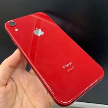 ⑧ iPhone XR レッド　64 GB SIMフリー