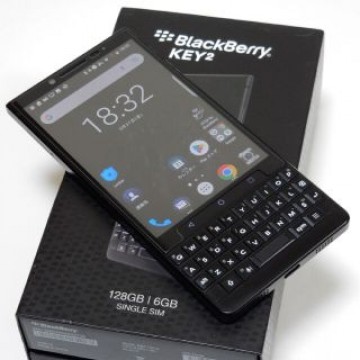 SIMフリー 国内版 BlackBerry KEY2 BBF100-9 128G