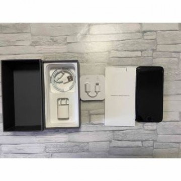 iPhone8 64GB バッテリー100%