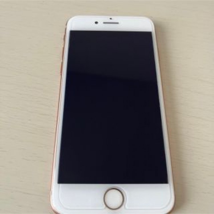 iPhone8 64GB ゴールド　docomo