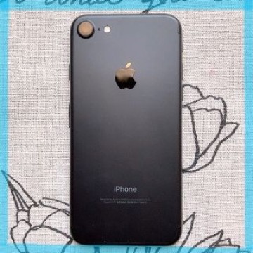 iPhone7 本体 128GB ブラック SIMフリー