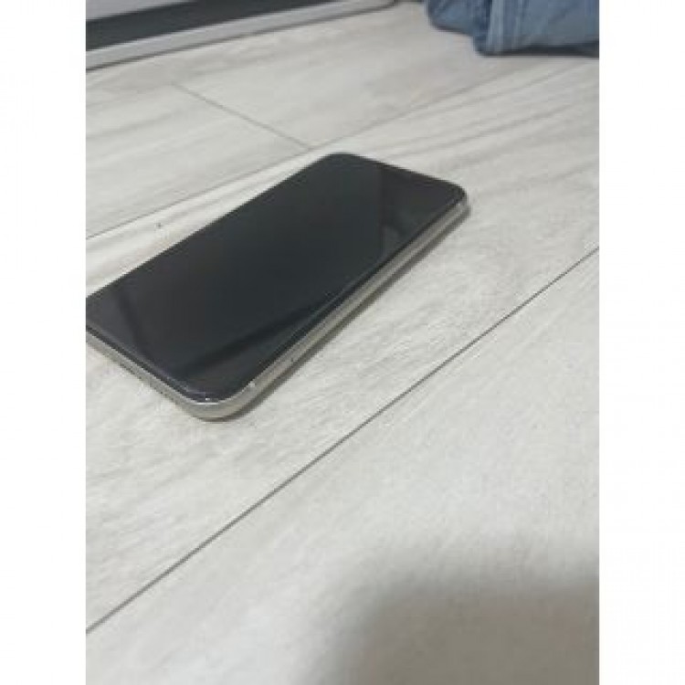 iPhone11 白　　64g