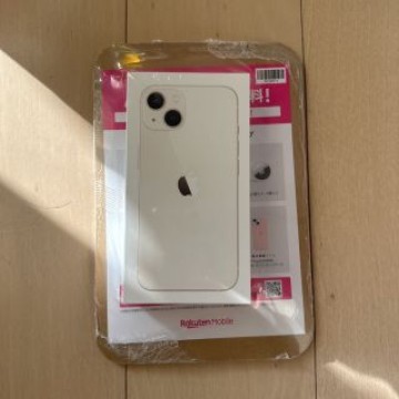 【新品未開封】白 SIMフリー iPhone 13 256GB デュアルSIM
