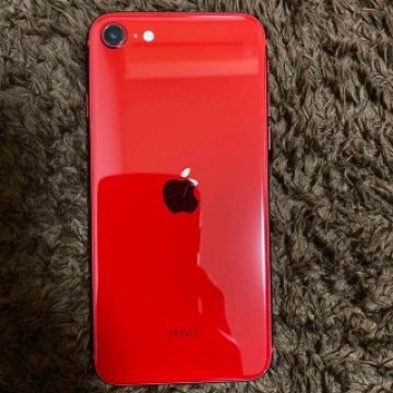 iPhoneSE3 64GB レッド　赤　Red スマートフォン　Apple