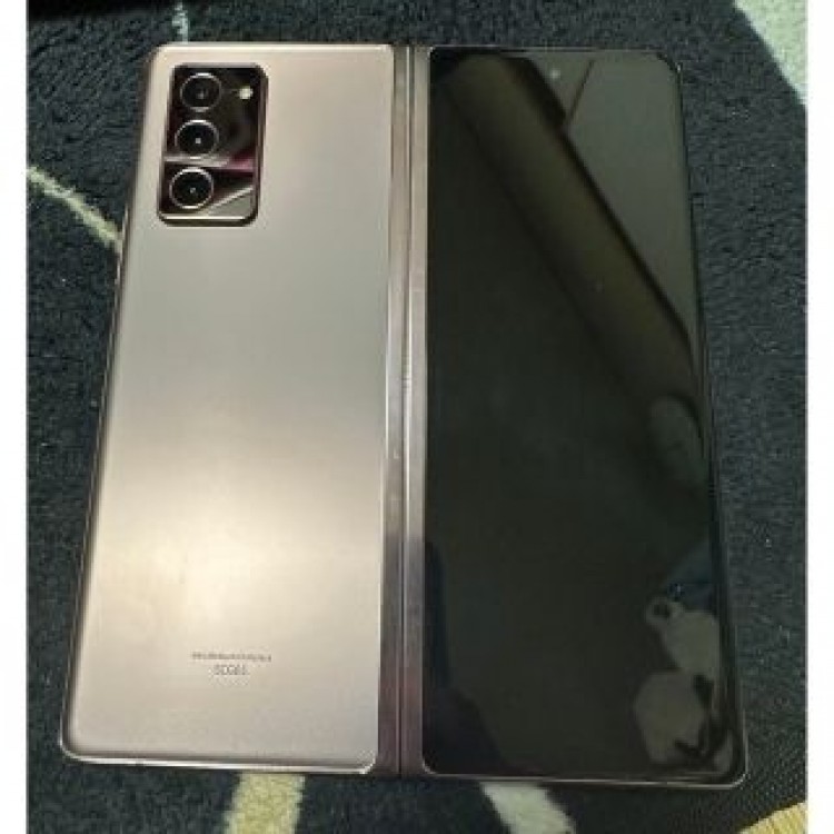 galaxy z fold2 au版