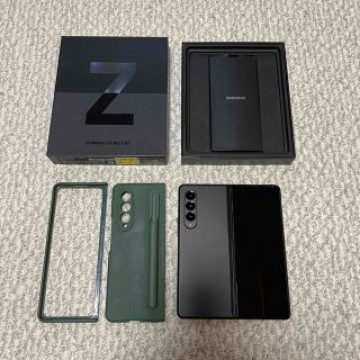 韓国版Galaxy Z Fold3 256GB ブラック 中古美品