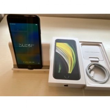 アップル iPhoneSE 第2世代 64GB ブラック au
