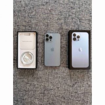 iPhone 13 Pro Max シエラブルー 256 GB SIMフリー