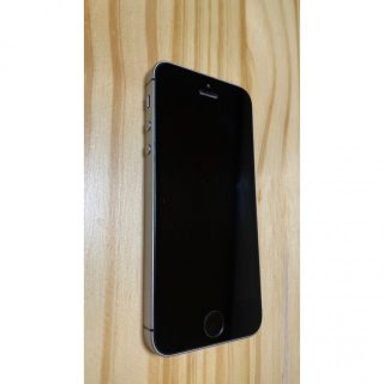 iPhone SE 初代
