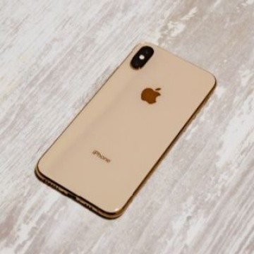 iPhoneXs Gold 256GB　SIMロック解除済　ほぼ未使用品