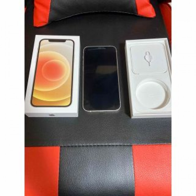 iPhone12 本体　
