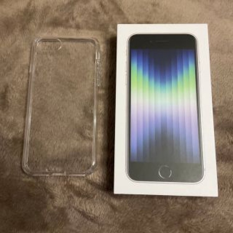 新品同様 iPhone SE3 第3世代 64GB SIMフリー ケース付